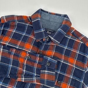 GH Bass & Co Men Medium Blue Orange Plaid Flannel Button Down Shirt Rugged Cabin